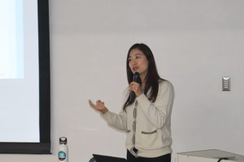 末吉里花先生の講演の光景